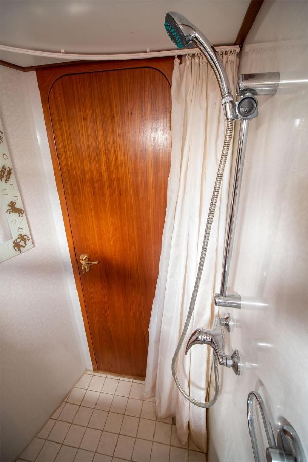 Hotel Vedette Hollandaise De 13 M Pour Sejour Insolite Nivillac Zewnętrze zdjęcie